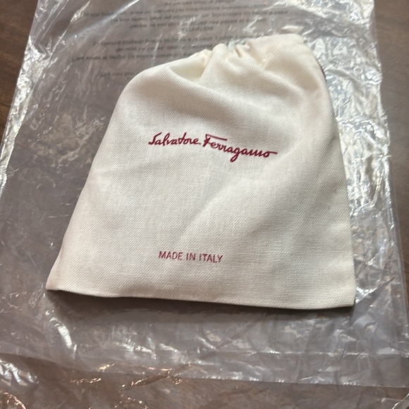 Salvatore Ferragamo RARE blue patent calf leather wallet-some marks stickiness - Picture 17 of 17